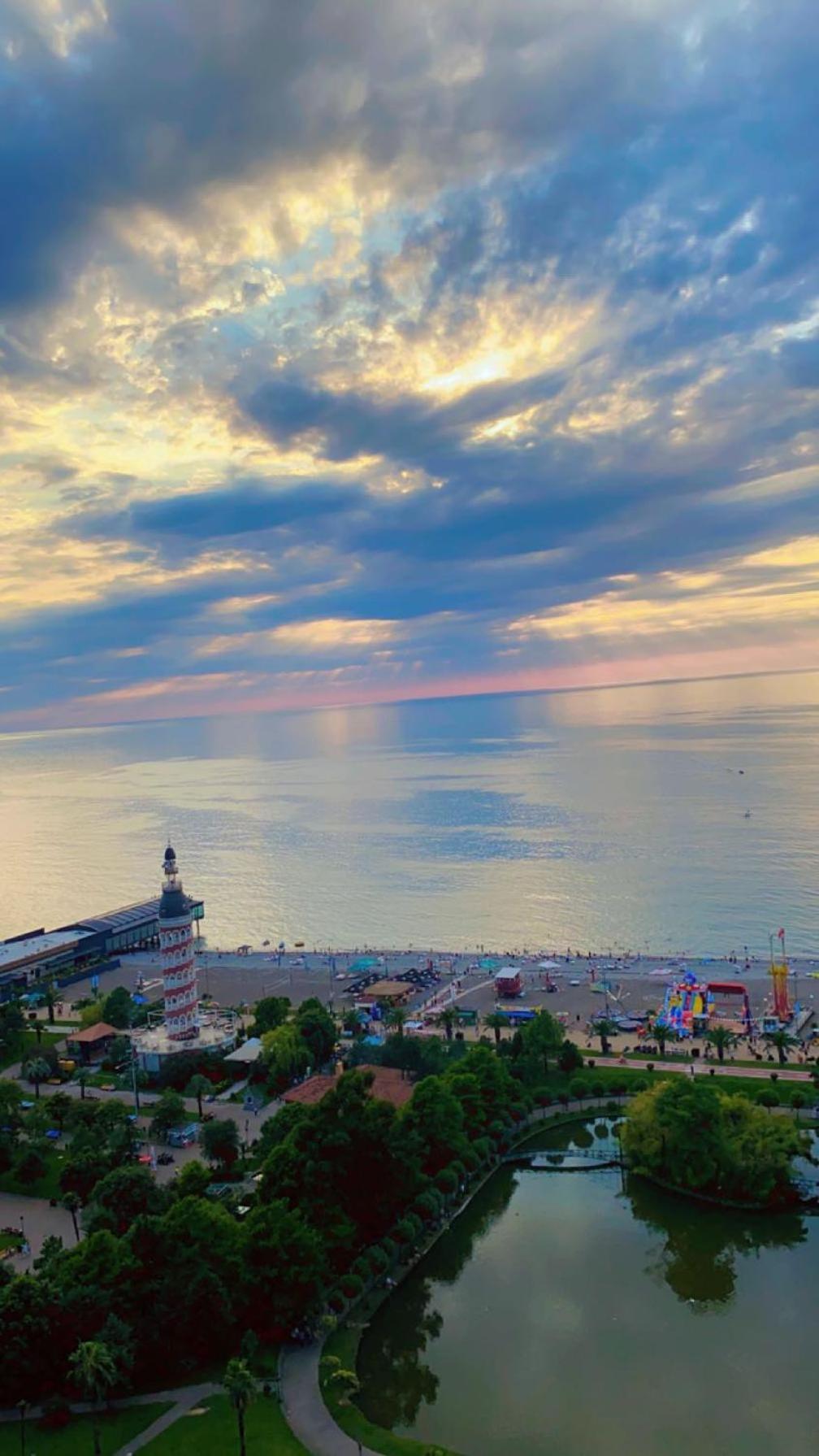 Апартаменты С Видом На Море Twin Towers Batumi, Orbi City Exteriör bild